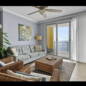 Beautiful Beachfront Views - The Retreat At Emerald Isle